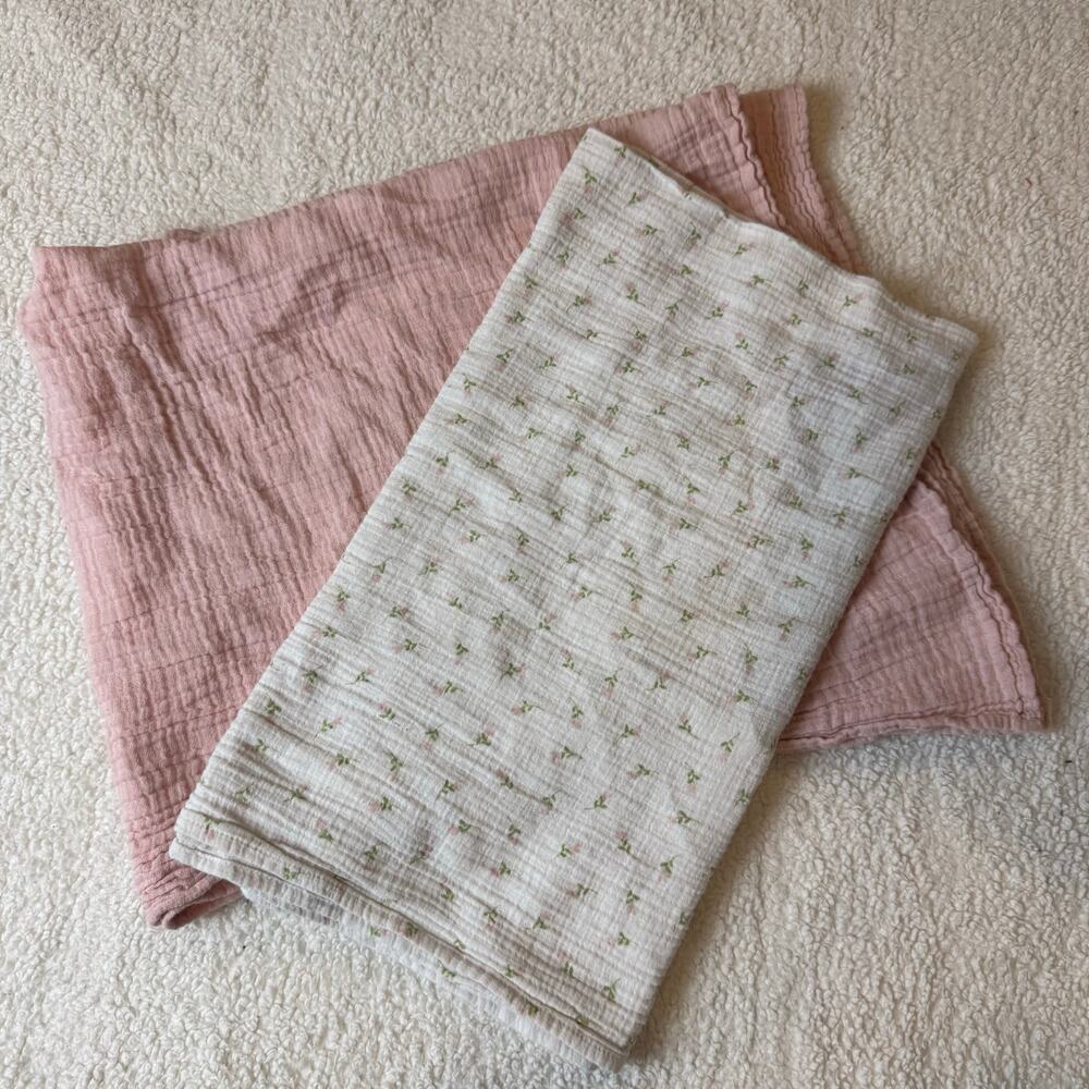Lot of 2 Cotton Muslin Swaddle Blankets Baby Girl Pink Rosebud Floral SwaddleMe